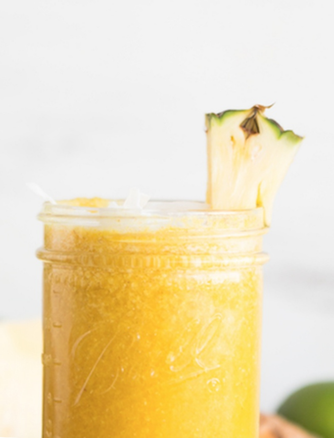Pineapple & Turmeric Anti-Inflammatory Smoothie